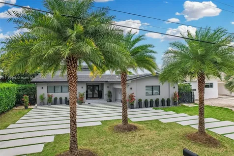 2052 NE 121st Road North Miami FL 33181