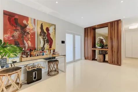 2052 NE 121st Road North Miami FL 33181
