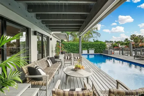 2052 NE 121st Road North Miami FL 33181