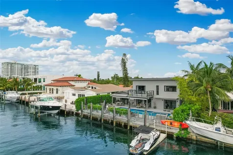 2052 NE 121st Road North Miami FL 33181