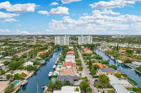 2052 NE 121st Road North Miami FL 33181