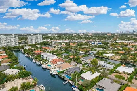2052 NE 121st Road North Miami FL 33181
