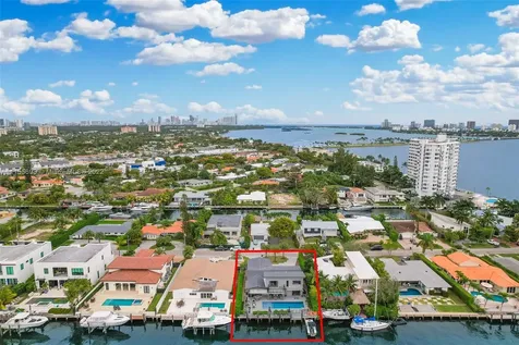 2052 NE 121st Road North Miami FL 33181