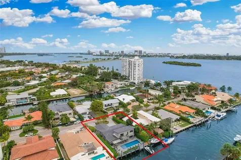 2052 NE 121st Road North Miami FL 33181
