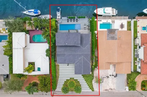 2052 NE 121st Road North Miami FL 33181