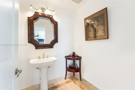9751 E Bay Harbor Drive Bay Harbor Islands FL 33154