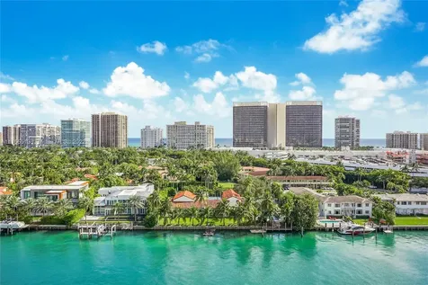 9751 E Bay Harbor Drive Bay Harbor Islands FL 33154