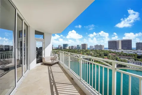 9751 E Bay Harbor Drive Bay Harbor Islands FL 33154