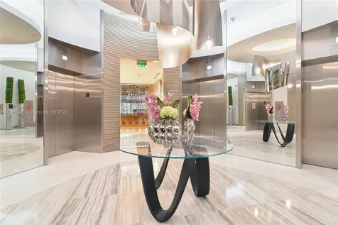 10275 Collins Avenue Bal Harbour FL 33154