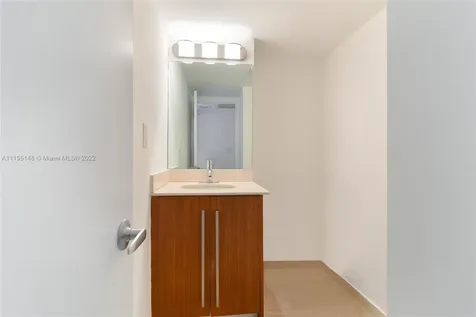 10275 Collins Avenue Bal Harbour FL 33154