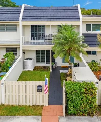 8121 SW 81st Court Miami FL 33143