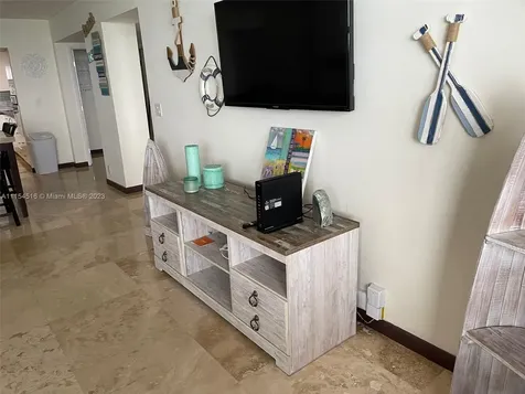 3725 S Ocean Drive Hollywood FL 33019