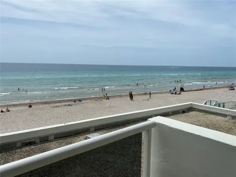 3725 S Ocean Drive Hollywood FL 33019