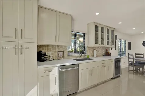 2000 SW 17th Terrace Miami FL 33145