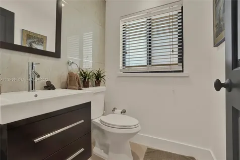 2000 SW 17th Terrace Miami FL 33145