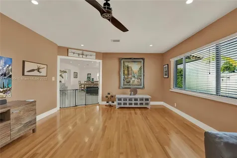 2000 SW 17th Terrace Miami FL 33145