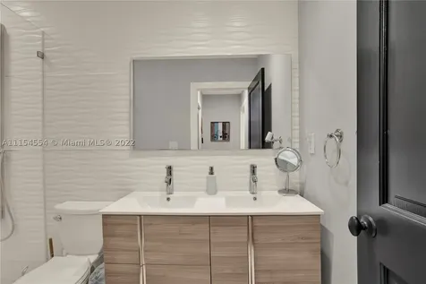 2000 SW 17th Terrace Miami FL 33145
