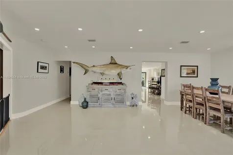 2000 SW 17th Terrace Miami FL 33145