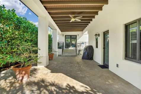 2000 SW 17th Terrace Miami FL 33145