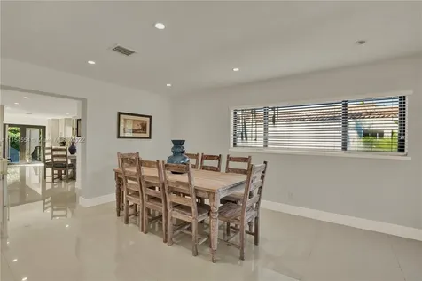 2000 SW 17th Terrace Miami FL 33145