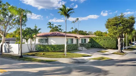 2000 SW 17th Terrace Miami FL 33145