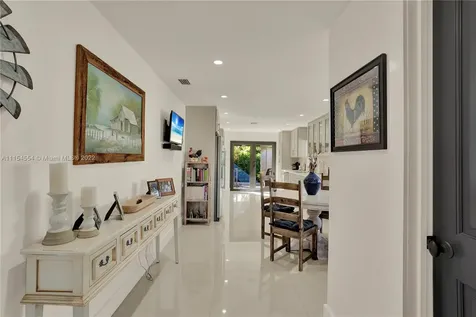 2000 SW 17th Terrace Miami FL 33145
