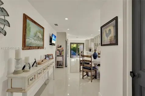 2000 SW 17th Terrace Miami FL 33145