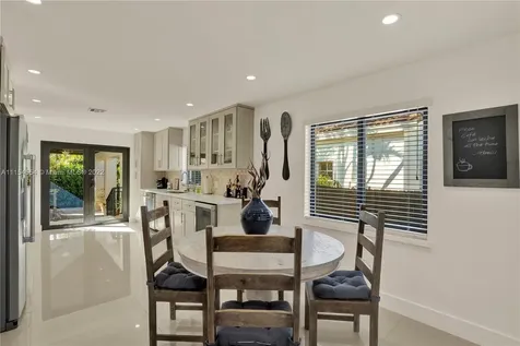 2000 SW 17th Terrace Miami FL 33145