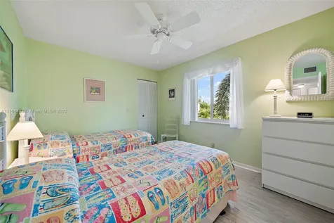 331 Pine Ridge Circle Green Acres FL 33463