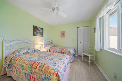 331 Pine Ridge Circle Green Acres FL 33463