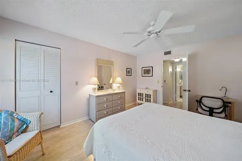 331 Pine Ridge Circle Green Acres FL 33463
