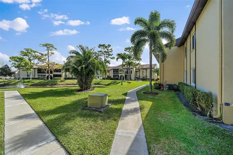 331 Pine Ridge Circle Green Acres FL 33463