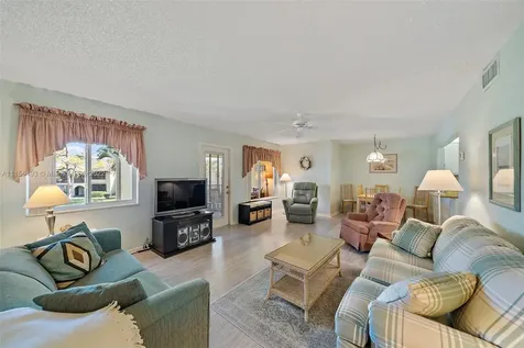 331 Pine Ridge Circle Green Acres FL 33463