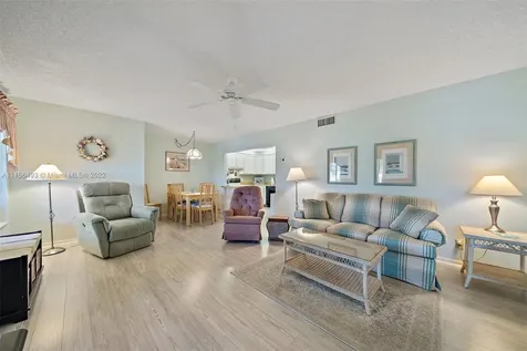 331 Pine Ridge Circle Green Acres FL 33463