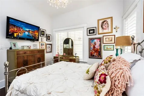 1119 Coral Way Coral Gables FL 33134