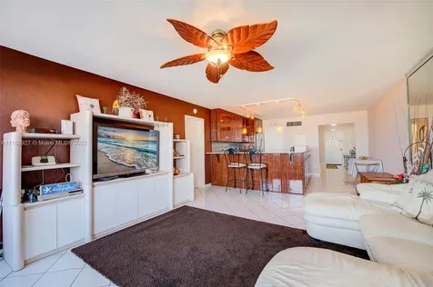 201 Van Buren Street Hollywood FL 33019