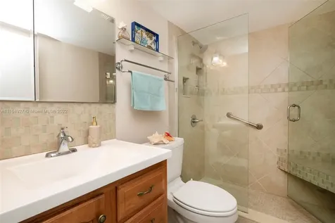 201 Van Buren Street Hollywood FL 33019
