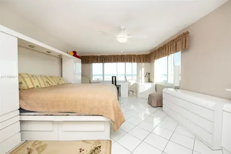 201 Van Buren Street Hollywood FL 33019