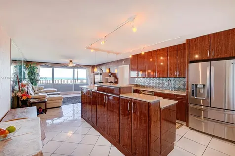 201 Van Buren Street Hollywood FL 33019