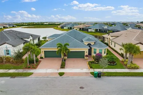 11520 SW Lake Park Drive Port St. Lucie FL 34987