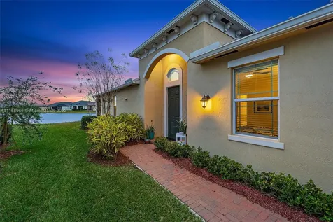 11520 SW Lake Park Drive Port St. Lucie FL 34987