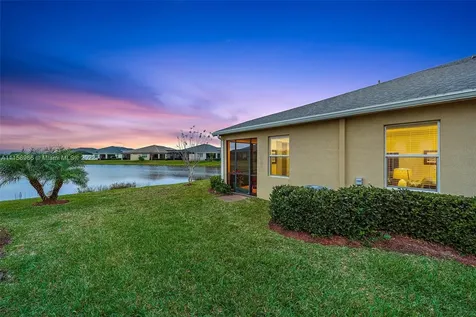 11520 SW Lake Park Drive Port St. Lucie FL 34987