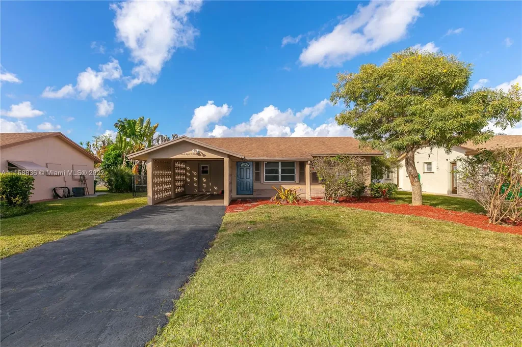 9803 NW 70th Street Tamarac FL 33321