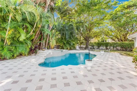 6355 Lagorce Drive Miami Beach FL 33141