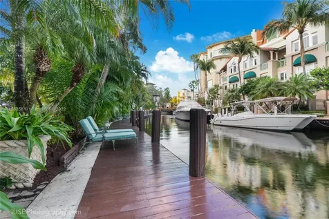 1105 SE 4th Street Fort Lauderdale FL 33301