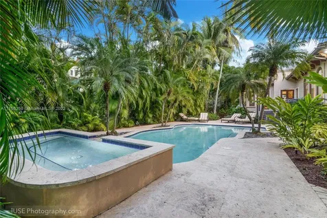 1105 SE 4th Street Fort Lauderdale FL 33301