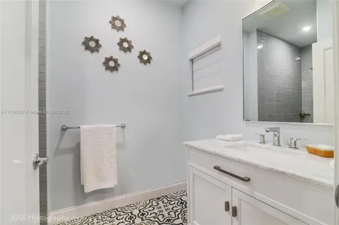 1105 SE 4th Street Fort Lauderdale FL 33301