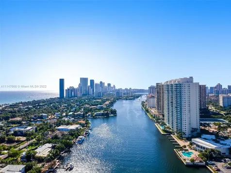 Aventura FL 33180