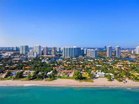Aventura FL 33180