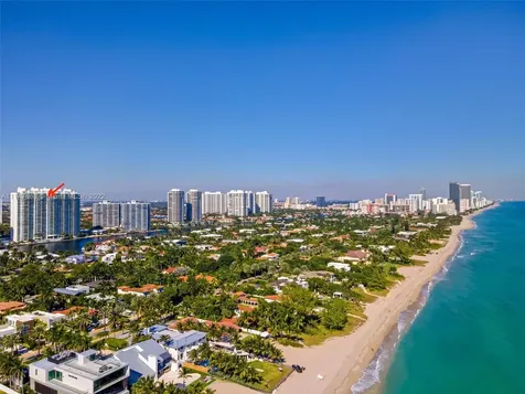 Aventura FL 33180